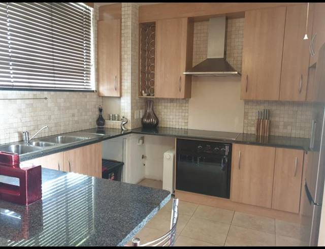 1 BEDROOM PROPERTY TO RENT IN BEDFORD GARDENS
